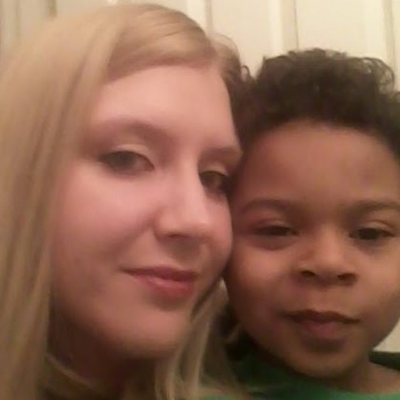 Meet your Posher, Jennifer - Picture 1 of 1